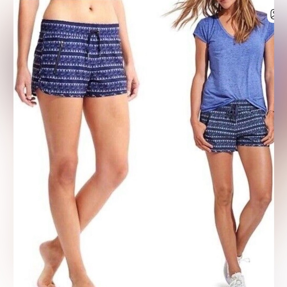 ATHLETA M Ikat blue elastic adjustable waist woman Sway lightweight casual Short
